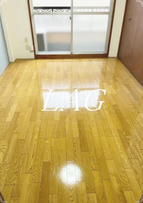【居間・リビング】 | ロアールハイツ | 洋室のお部屋です。