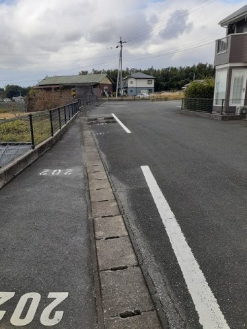 ビューテラスユウⅠの駐車場|駐車場に車を止められます