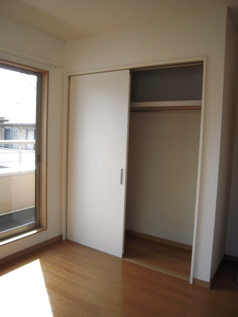 ＱＵＡＴＲＥ　ＳＡＩＳＯＮＳ　宮崎台Ｆ棟の収納