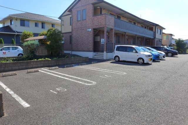エアルアクティース　Ⅱの駐車場