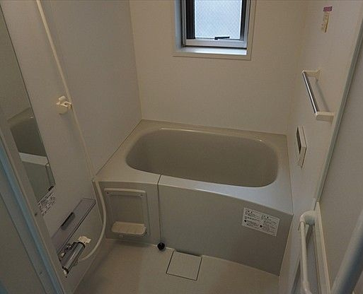 コンフォートタカシマの浴室|コンパクトで使いやすいお風呂です