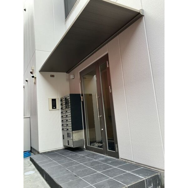 SOLASIAresidence九条のエントランス