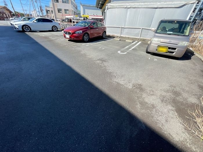 Casa南二日町の駐車場