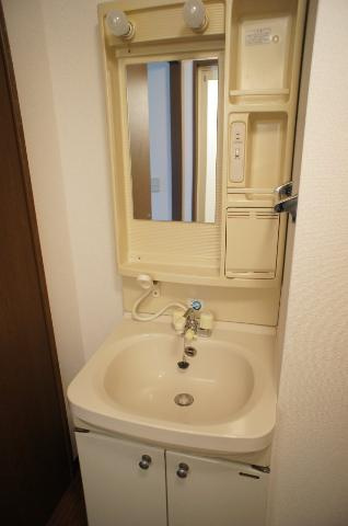 フェリース福島の洗面所|洗髪洗面化粧台（イメージ）