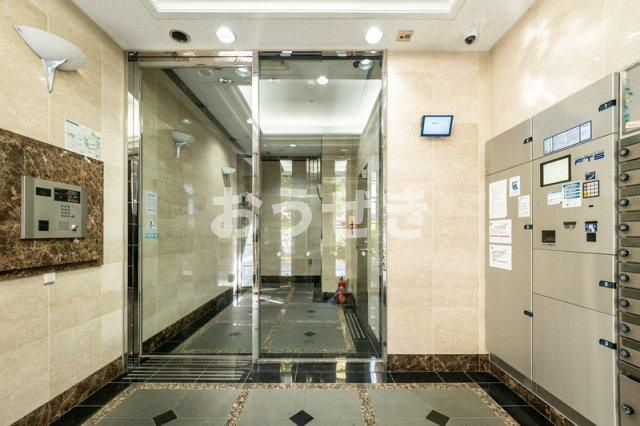 グリフィン横浜桜木町六番館のロビー