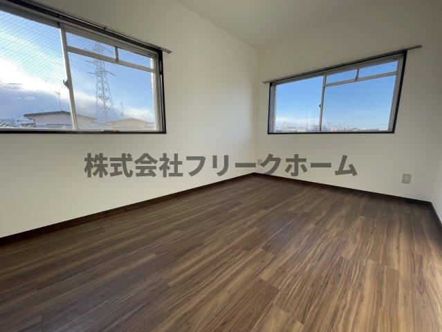 三鷹市井口３丁目の賃貸マンションの寝室