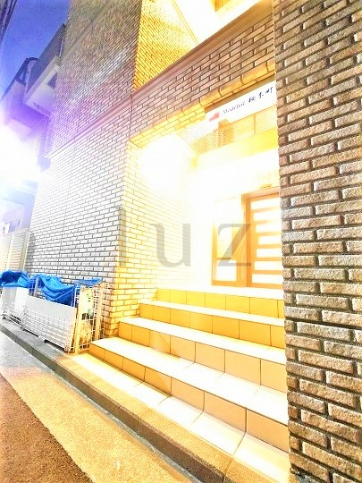 モデリスト桜木町のエントランス