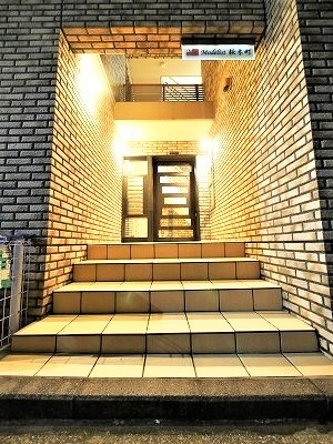 モデリスト桜木町のエントランス