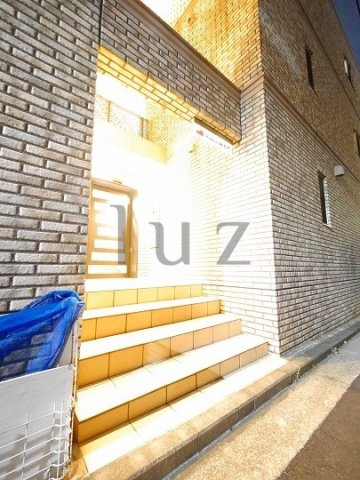 モデリスト桜木町のエントランス