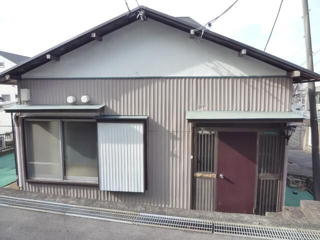 桜ヶ丘総合ビル貸家の外観
