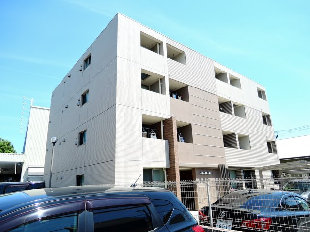 レノヴァティオの外観