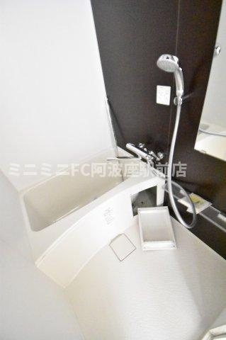プレサンスOSAKA DOMECITYビーツの浴室