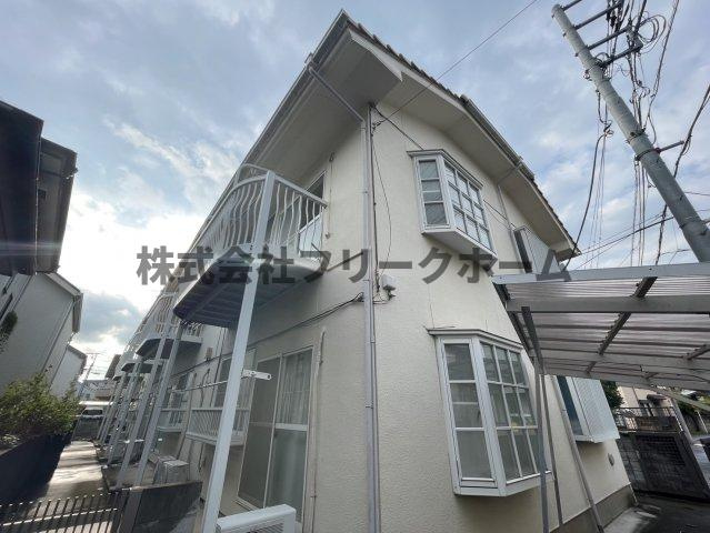 小金井市前原町４丁目のアパートの外観