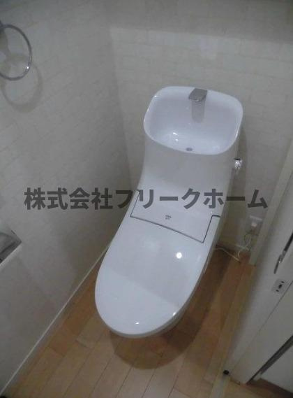 小金井市前原町４丁目のアパートのトイレ