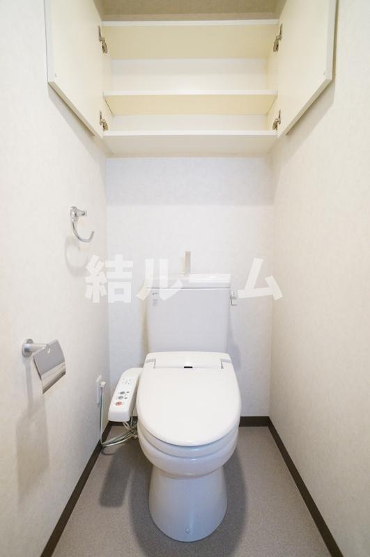 板橋区東新町１丁目の賃貸マンションのトイレ