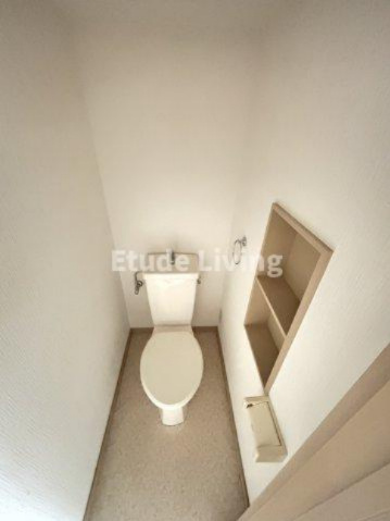 ミヤハウス　６号棟のトイレ|※別部屋参考写真です(こちらのお部屋は温水暖房便座付きです)