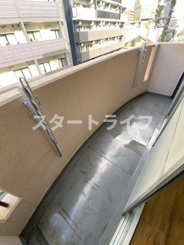 大阪市淀川区木川東３丁目の賃貸マンションのバルコニー