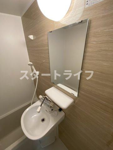 大阪市淀川区木川東３丁目の賃貸マンションの洗面所