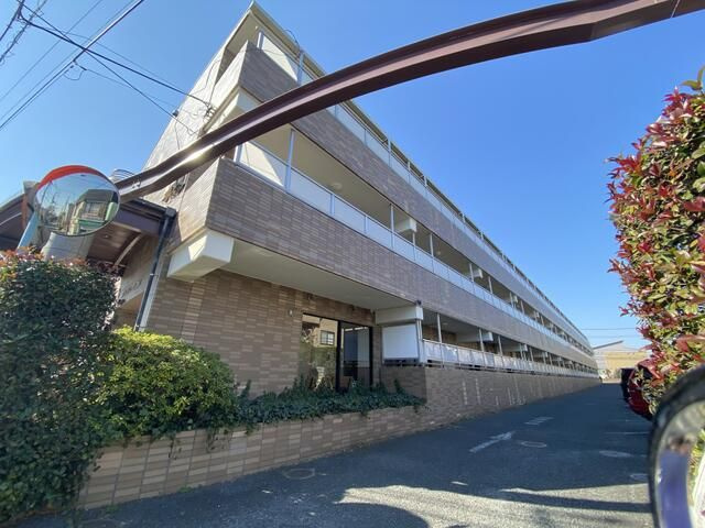 グランドゥール関町の外観