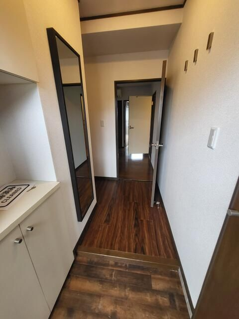 グランドゥール関町の玄関