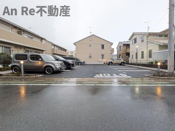 Erbenheim(エルベンハイム)　Ⅴの駐車場