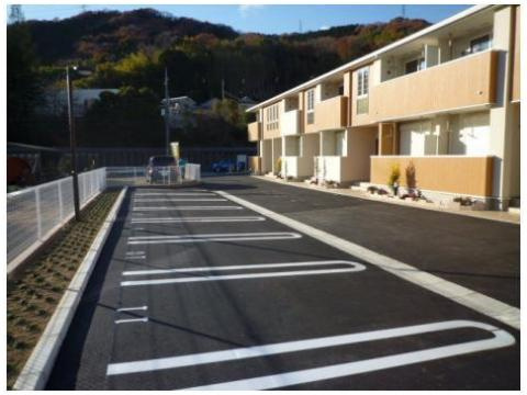 サンリットハウス桜井台の駐車場