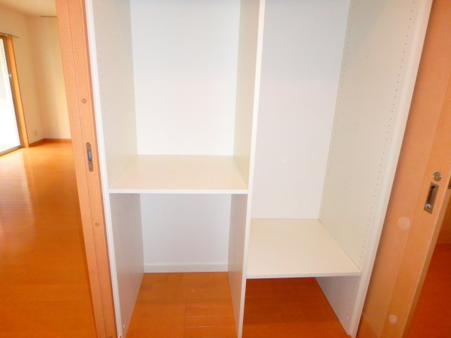 キャッスルⅤの収納|別部屋の参考写真となります。
