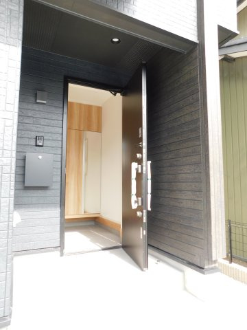 愛西市北一色町北田面の新築一戸建の玄関|◇玄関ポーチ◇　　