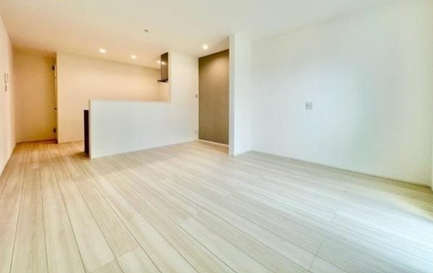 池田1丁目　新築一戸建ての居間・リビング|LDK16.3帖
■物件内覧・資金計画相談・住宅ローン相談、リフォーム相談、お問合せ受付中■
※当日・翌日のご内覧、ご相談はお電話でのお問合せがスムーズです！