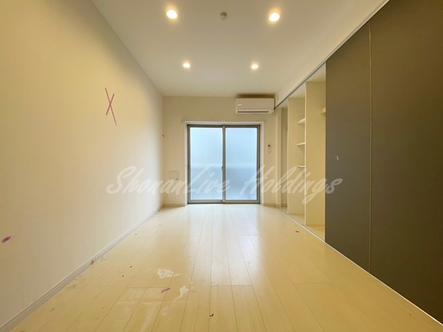 藤沢市辻堂新町２丁目のアパートの居間・リビング