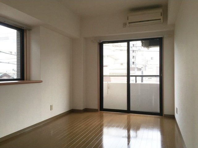 ＰＲＥＶＥＲの洋室