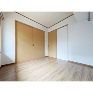福岡市城南区長尾５丁目の賃貸マンションの居間・リビング