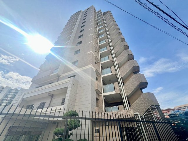 ヴェリテ帝塚山万代の外観|ＬＤＫ約１８．１帖♪２面採光のリビングは、ご家族の憩いの空間。居心地の良い快適な安らぎの場所にもなりそうです♪