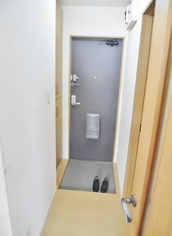 【玄関】