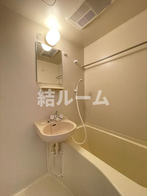 千代田区飯田橋２丁目の賃貸マンションの浴室