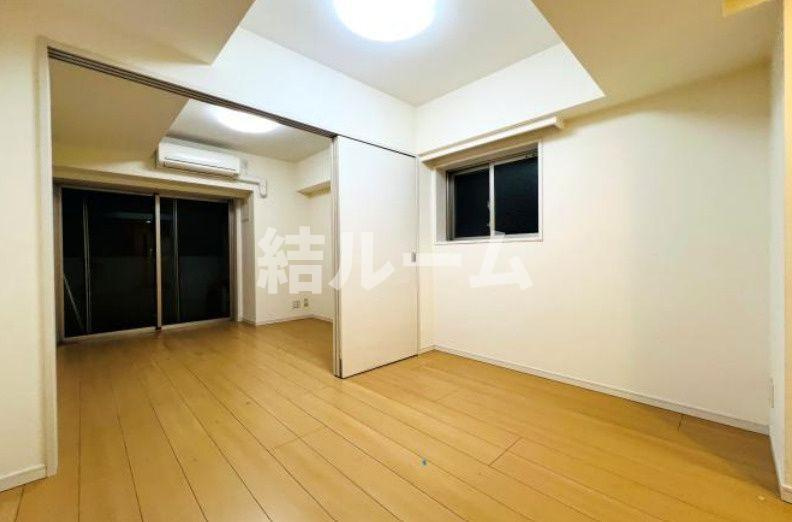 北区中十条４丁目の賃貸マンションの居間・リビング