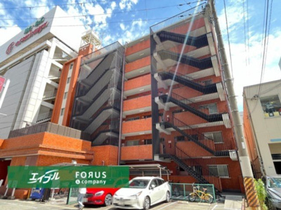 【外観】 | ライオンズマンション江坂 | 物件を比較検討したいお客様には、「物件比較見学プラン」をご用意しております。こちらの物件だけでなく、お客様の希望に沿った物件を、いくつかまとめてご案内させて頂きます。