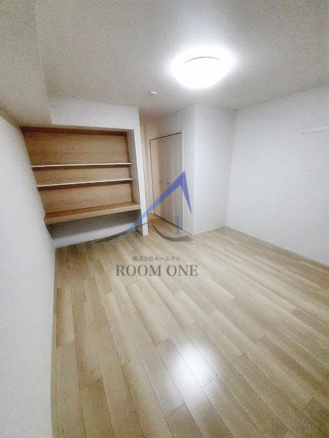 メゾン　ド　ミヤビの居間・リビング|洋室のお部屋です。