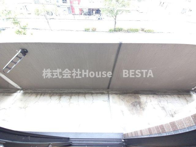 ユニバーサルビルのバルコニー