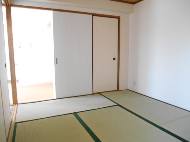 エーデル緑地の寝室