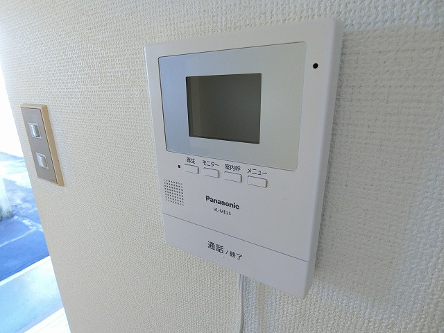 メゾン日吉のセキュリティ|写真は同建物の別部屋を参考に掲載しております。