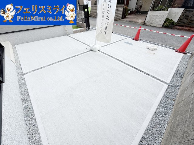LiGNAGE 加古川市平岡町土山1期（全1棟）1号棟の駐車場