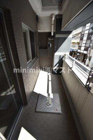 セイワパレス新梅田のバルコニー