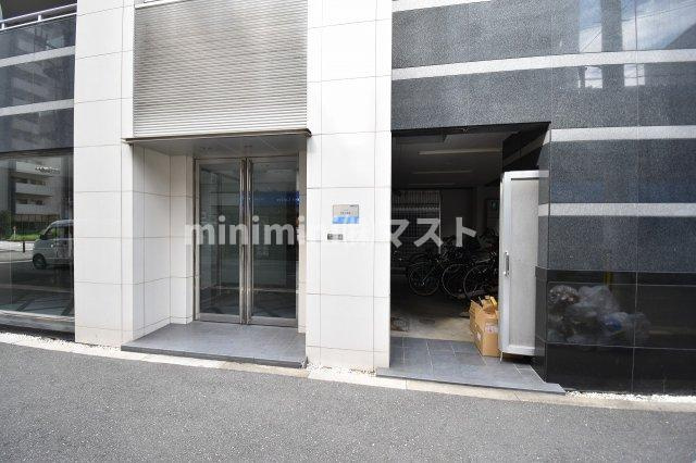 セイワパレス新梅田のエントランス