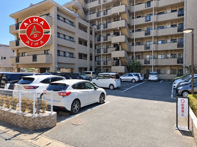 S・姪浜パークホームズの駐車場|敷地内の駐車場です。