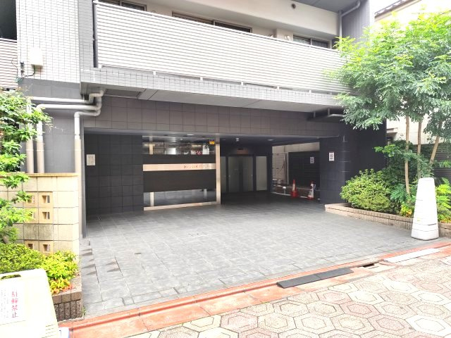 クレア新小岩デジーノのエントランス