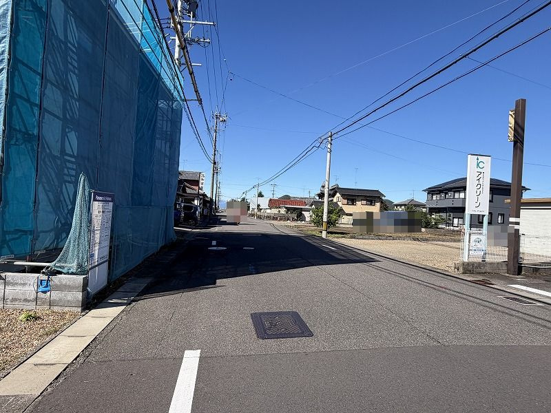 各務原市蘇原青雲町3丁目の前面道路含む現地写真