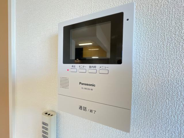 アヴニールの内装|カメラ付インターホン