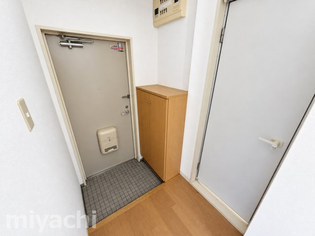 K`sガーデン住吉Ⅱの玄関