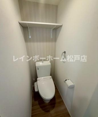 クオーレ我孫子Ⅱ仲介手数料（賃料の1.10ヵ月）の50％OFF対象物件！のトイレ|落ち着いた色調のトイレです